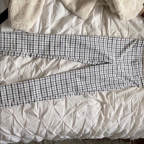 I don’t have anything to wear them with - Picture 2 of 5